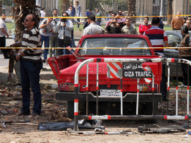 Ответственность за серию совершенных в столице Египта терактов взяла на себя малоизвестная группировка "Агнад Маср" ("Воинство Египта")