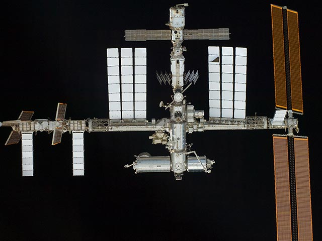Космонавты изменили орбиту Международной космической станции, чтобы предотвратить столкновение с космическим мусором