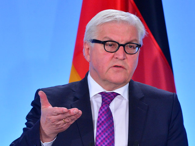 Германия поддержит третий пакет санкций против России в случае отделения от Украины ряда областей, даже если это повлечет негативные последствия для экономики федеративной республики, заявил глава МИД ФРГ Франк-Вальтер Штайнмайер