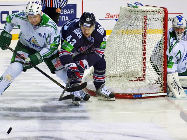 Магнитогорский "Металлург" на своем льду обыграл "Салават Юлаев" со счетом 1:0 в пятом матче серии финала Восточной конференции