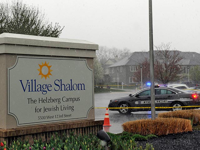 Три человека, в том числе 14-летний мальчик, погибли в воскресенье в американском штате Канзас в результате стрельбы возле зданий, принадлежащих еврейской общине