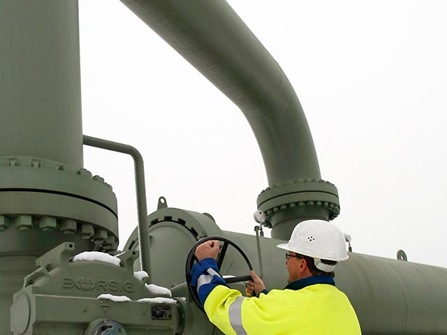 Немецкая RWE начала реверсные поставки газа на Украину через Польшу