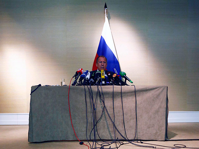 Министр иностранных дел РФ Сергей Лавров сообщил об окончании длившихся около семи часов переговоров в Женеве по украинскому кризису