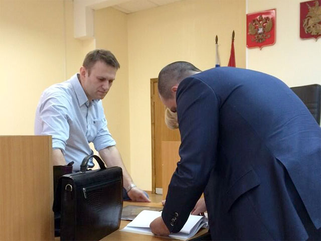 Оппозиционер Алексей Навальный не признал себя виновным в клевете в адрес муниципального депутата Бабушкинского района Москвы Алексея Лисовенко