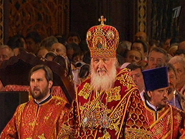 Патриарх Московский и всея Руси Кирилл возглавил ночное пасхальное богослужение в Храме Христа Спасителя