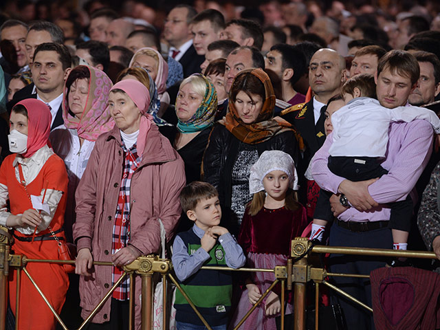 Сотни тысяч человек приняли участие в мероприятиях, посвященных празднованию Пасхи в столице