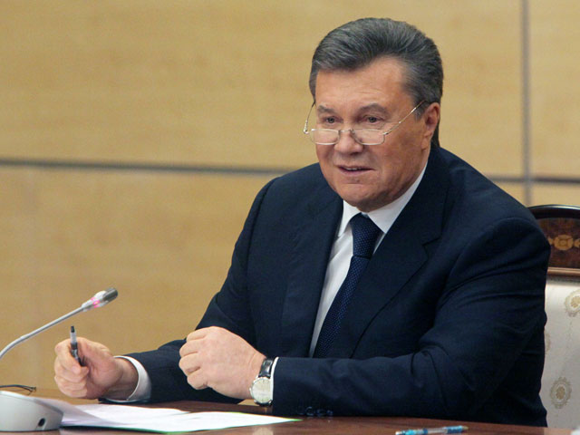 Янукович призвал вывести войска из восточных областей Украины и провести множество референдумов