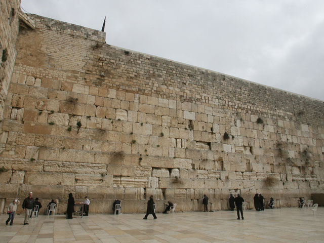 В Иерусалиме нашли зубило, которое строители Стены Плача использовали более 2000 лет назад