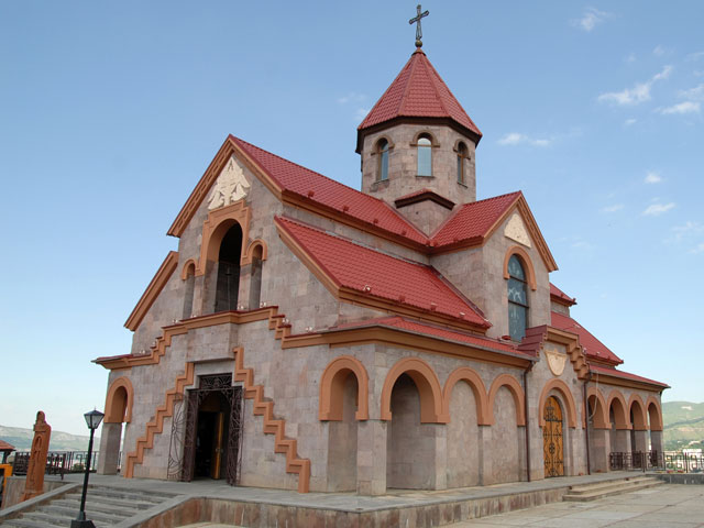Во всех армянских храмах мира совершили заупокойные богослужения в 99-ю годовщину памяти жертв геноцида
