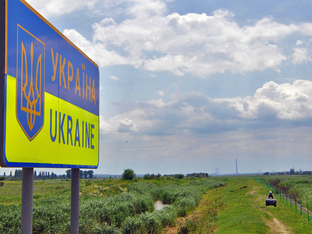 Граница между Украиной и ставшим российским Крымом с 25 апреля начинает работать как государственная
