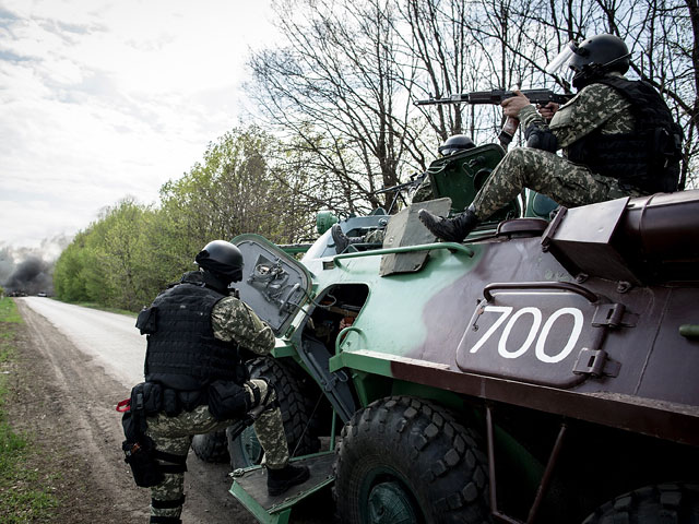 Украинские власти не будут штурмовать Славянск - вместо этого город будет полностью заблокирован