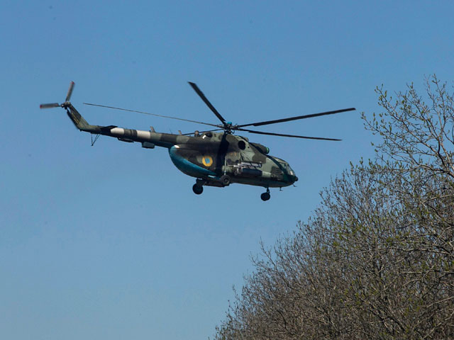 Мятежники в Краматорске сбили ракетой военный украинский вертолет Ми-8