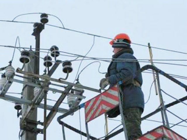 В Челябинской области из-за снегопада и урагана отключилось электричество