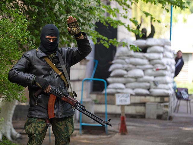 Штурм захваченных пророссийскими активистами правительственных зданий на юго-востоке Украины начнется 2 мая