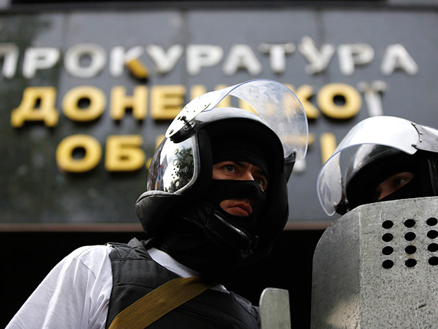 Здание прокуратуры Донецкой области вечером 1 мая заняли сторонники самопровозглашенной Донецкой республики