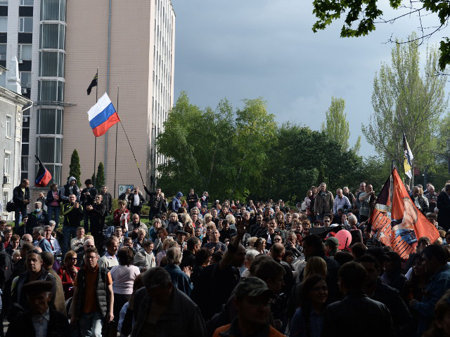 В Донецке сторонники федерализации Украины заняли райисполком Ленинского района города