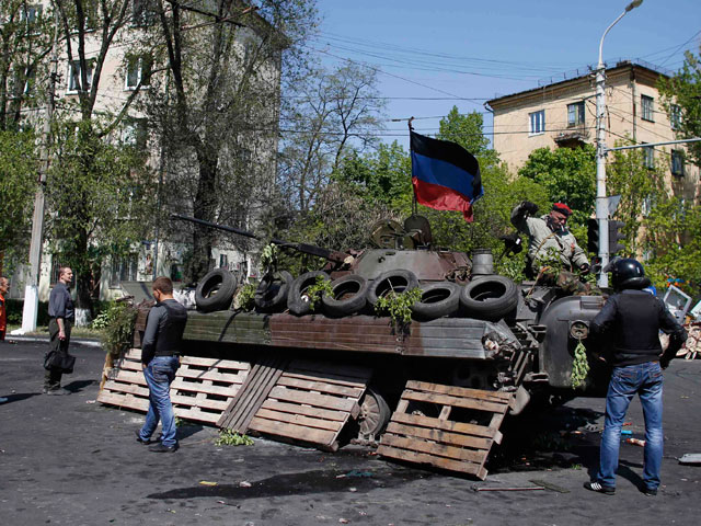 В Мариуполе, портовом городе на юге Донецкой области Украины, второй день продолжаются беспорядки