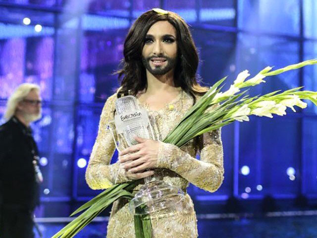 В РПЦ обеспокоены победой на конкурсе "Евровидении" бородатого трансвестита
