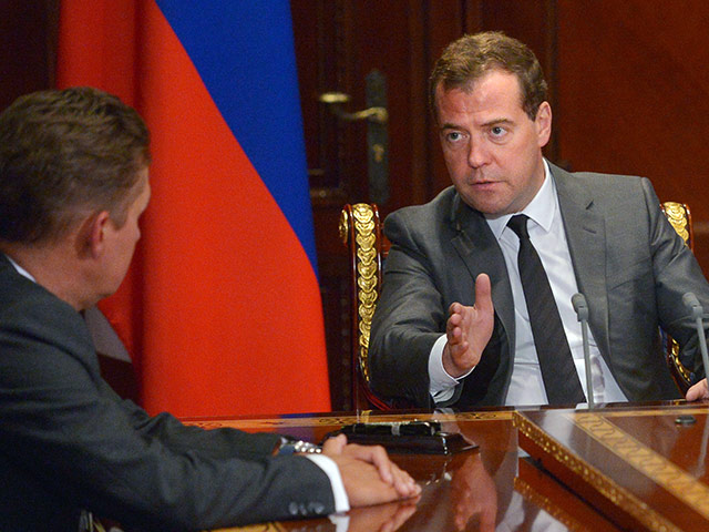 Премьер-министр Российской Федерации Дмитрий Медведев поручил "Газпрому" со вторника, 13 мая, перейти на систему предоплаты за поставляемый на Украину газ