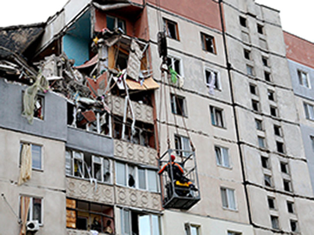 Государственная служба по чрезвычайным ситуациям Украины (ГосЧС) сообщает, что три человека погибли в результате взрыва дома в Николаеве
