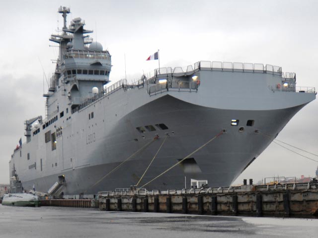 Один из заказанных Россией у Франции вертолетоносцев типа Mistral может пополнить корабельный состав российского Черноморского флота уже в скором времени