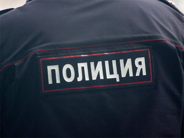 Сотрудники автобуса благотворительного фонда (БФ) "Помощник и покровитель", которые регулярно кормят, одевают и оказывают медпомощь бездомным в разных точках Москвы, оказались в нынешний четверг под угрозой ареста