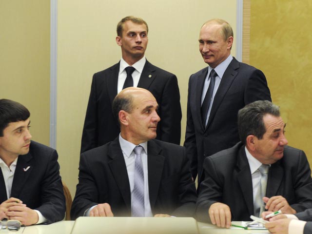 Владимир Путин встретился с представителями общин крымских татар