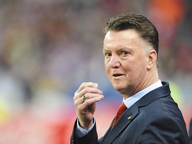 Английский футбольный клуб "Манчестер Юнайтед" объявил о назначении голландского специалиста Луи ван Гала на пост главного тренера команды