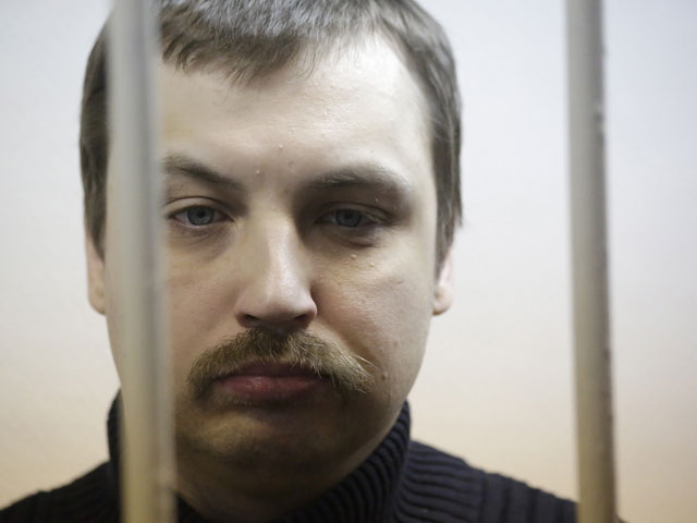 Родственница Михаила Косенко, приговоренного к принудительному лечению в рамках расследования уголовного дела о беспорядках на Болотной площади 6 мая 2012 года, попросила вернуть брата домой