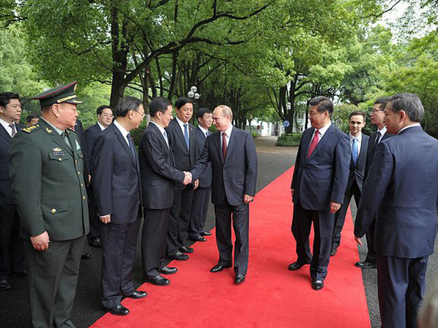 Президент России Владимир Путин прибыл с официальным визитом в Китайскую Народную Республику