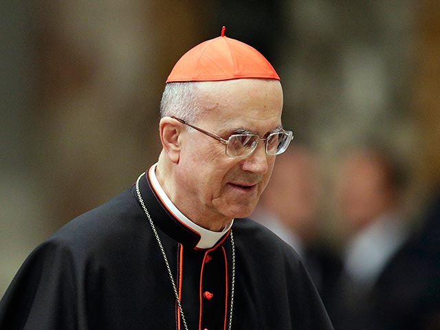 Один из влиятельнейших иерархов Римско-католической церкви, бывший государственный секретарь Ватикана 79-летний кардинал Тарчизио Бертоне опроверг во вторник информацию о том, что он в 2012 году якобы оказывал давление на Институт религиозных дел