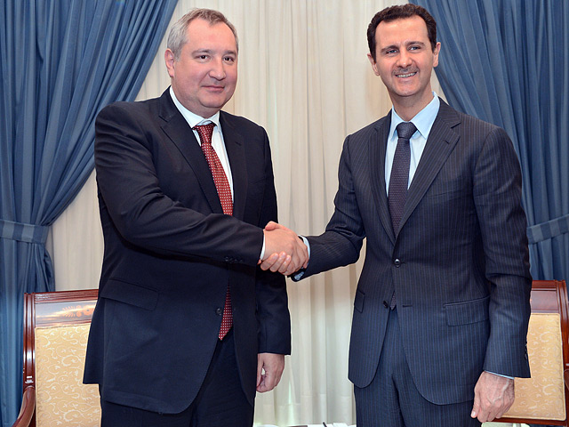 Вице-премьер России Дмитрий Рогозин, отвечающий за военную промышленность, нанес визит в Сирию, в ходе которого встретится с президентом страны Башаром Асадом