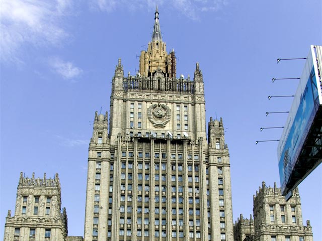 Москва будет с уважением относиться к результатам волеизъявления украинского народа, заявил глава Министерства иностранных дел Сергей Лавров на пресс-конференции в Москве