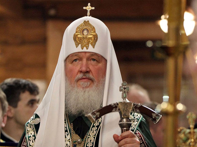 Патриарх Кирилл написал письмо президенту Украины Порошенко с просьбой прислушаться к мнению всех жителей страны и остановить войну