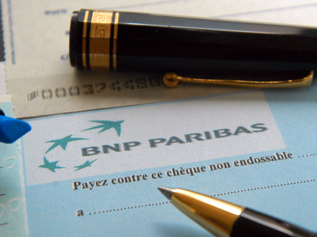 Американские власти требуют 10 млрд долларов в качестве штрафных санкций от французского банка BNP Paribas, который обвиняется в нарушении санкций против Ирана и Судана
