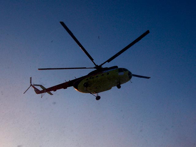 По факту крушения в Мурманской области вертолета Ми-8 с чиновниками возбуждено уголовное дело по статье "нарушение правил безопасности движения воздушного транспорта"