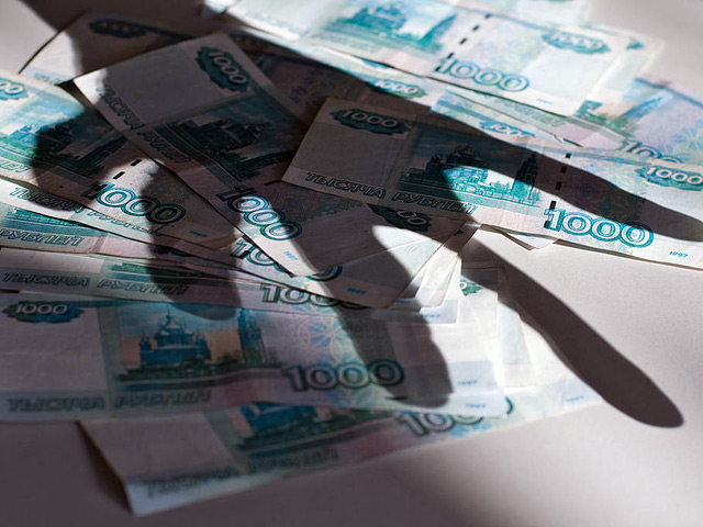 На протяжении 2013 года кредитная организация была вовлечена в проведение сомнительных операций, объем которых превысил 4,8 млрд рублей
