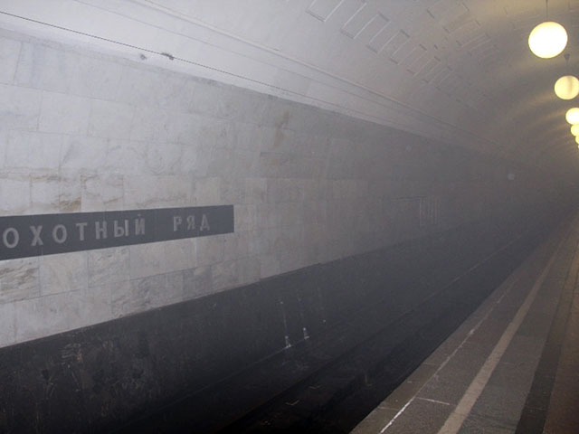 Мещанский суд Москвы лишь частично удовлетворил иск одной из пострадавших от отравления угарным газом в результате сильного задымления в столичном метро 5 июня 2013 года