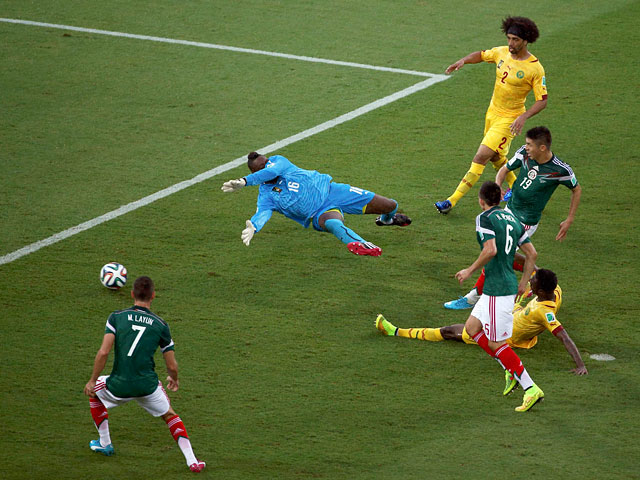 Cборная Мексики обыграла команду Камеруна на чемпионате мира по футболу