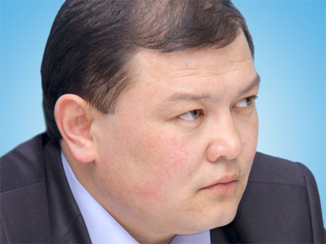 Депутат парламента Киргизии Дастанбек Джумабеков нашел еще одну важную проблему, которую необходимо решить властям страны