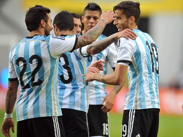 Аргентинскую футбольную сборная могут наказать за политическую акцию 