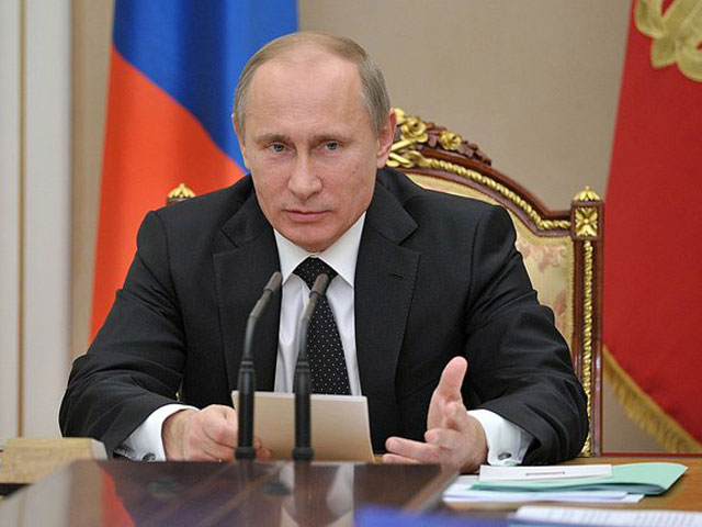 Президент России Владимир Путин внес в Госдуму законопроект, который ужесточает требования к финансированию партий