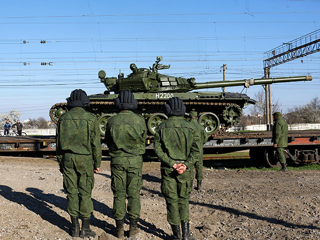 Если сообщения о вторжении российских танков на Украину подтвердятся, это "ознаменует серьезную эскалацию кризиса на Восточной Украине", считают в НАТО