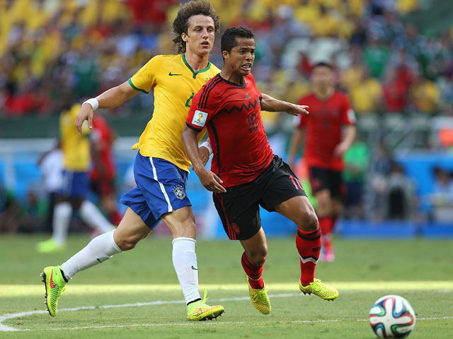 Футболисты сборных Бразилии и Мексики открыли второй тур группового этапа чемпионата мира по футболу. Встреча лидеров группы А в Форталезе на арене "Кастелан" завершилась со счетом 0:0