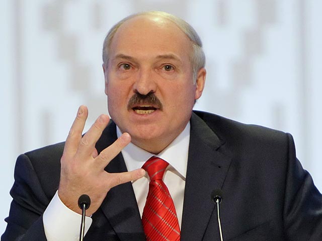 Скандальный телефонный розыгрыш сильно разозлил Александра Лукашенко, который потребовал наказать виновных