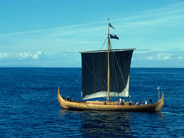 В Норвегии за 160 тысяч евро продают копии легендарного корабля викингов