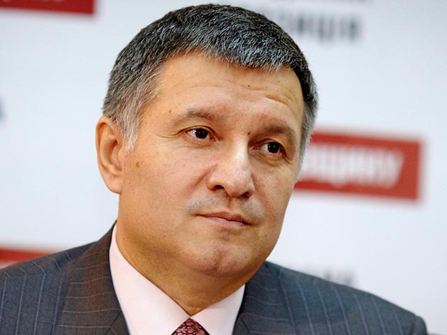 Министр внутренних дел Украины Арсен Аваков заявляет, что задержаны молодые люди, которые планировали совершить серию терактов в Одессе