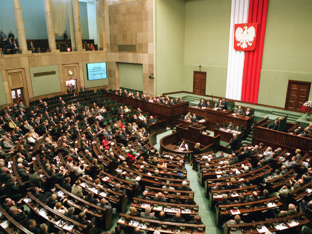 Парламент Польши вынес вотум доверия правительству Дональда Туска