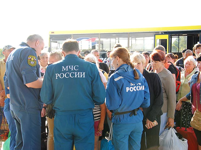 По мнению российских властей, потоком беженцев из Украины в РФ достиг критических величин