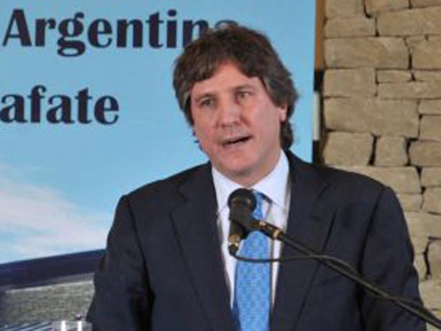 Аргентинский федеральный судья Ариэль Лихо постановил привлечь к суду вице-президента страны Амадо Буду в качестве обвиняемого по делу о коррупции